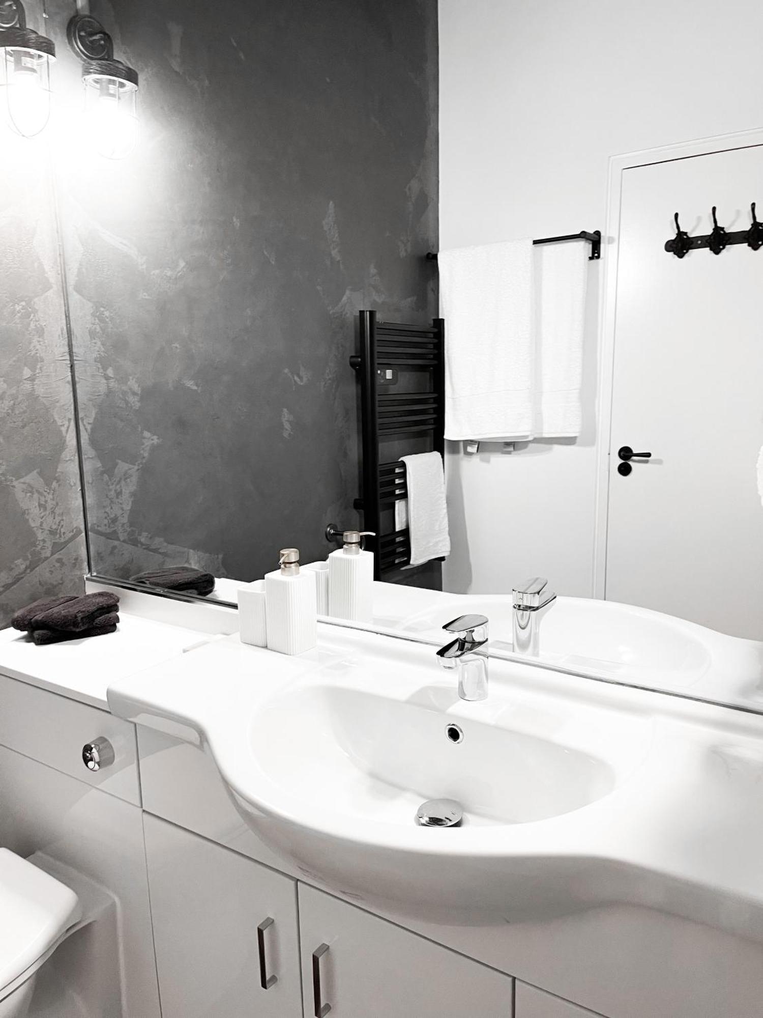Stylish Loft Apartament - City Center L1 リヴァプール エクステリア 写真